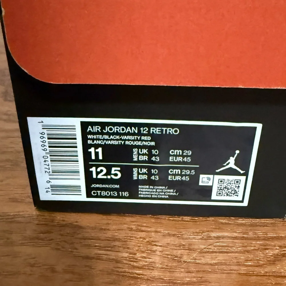 Air Jordan Cherry CT8013-116 Like New With Box - Size 11